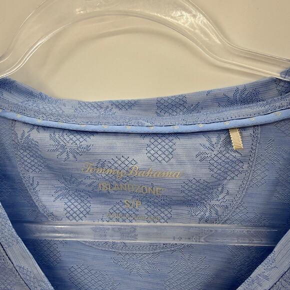 TOMMY BAHAMA Womens Island Zone V-Neck T- Shirt Size S Blue Pineapple Summer - Picture 2 of 7